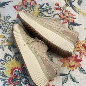 Dolce Vita platform Dolen sandstone knit sneakers 9 M woven worn once